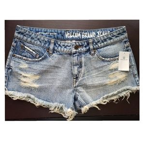 Volcom Women Denim Yae Cut Off Short 7